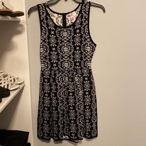 Beautiful black and white dress from Francesca’s Boutique.